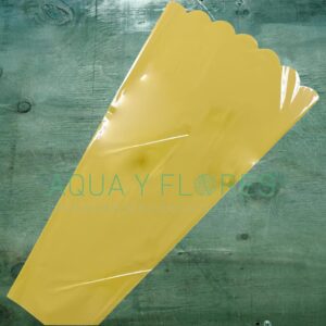 Manga 6 Rosas Fondo Amarillo 49,5x27x10,2cm 50 Unidades