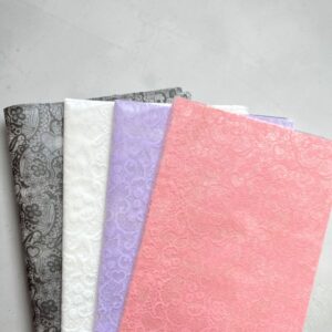 Papel Coreano Semitranslúcido Encaje Corazones 57x57cm 20 pliegos