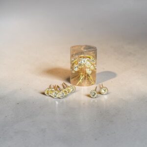 Pin Diamantes Dorado Grande 24 Unid.