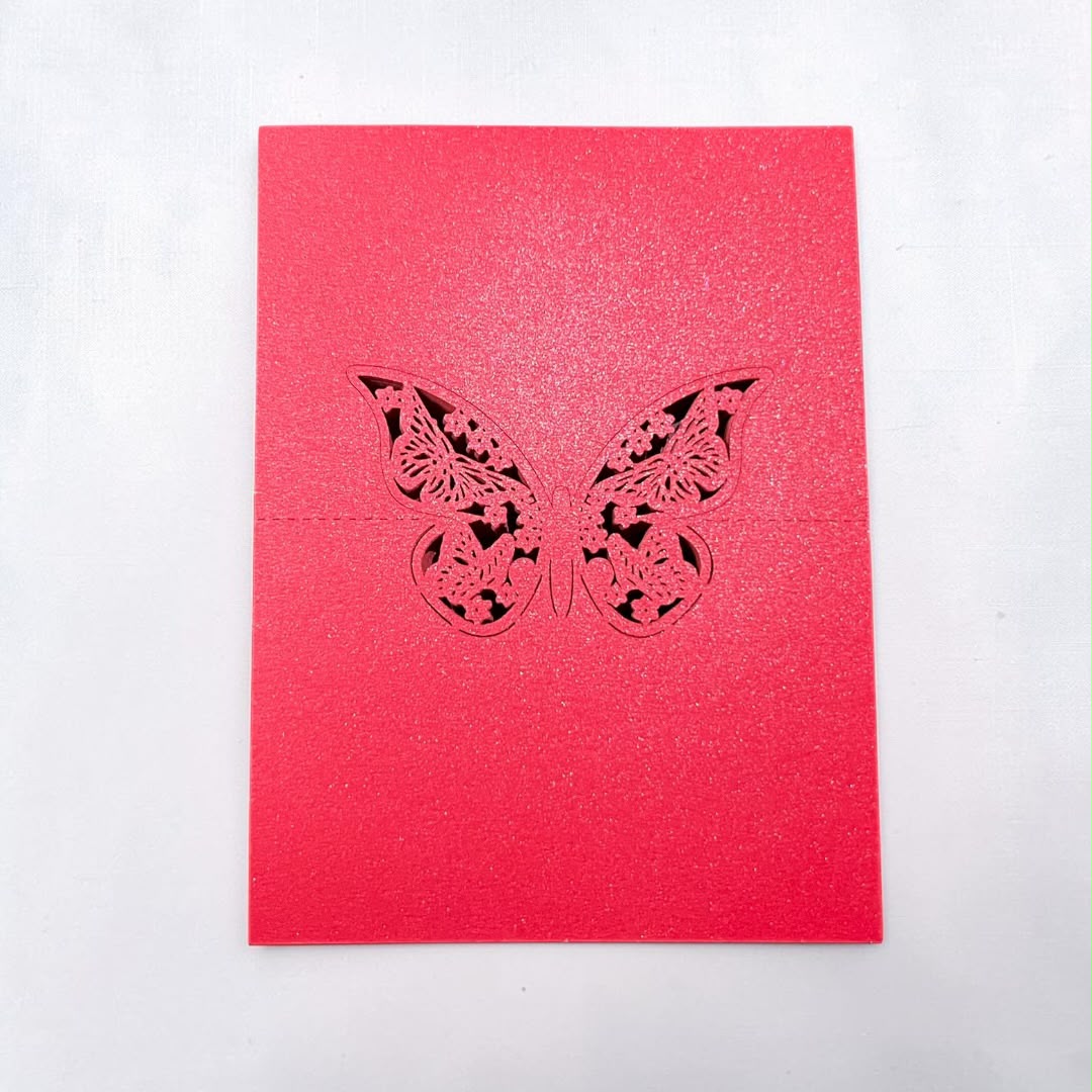 Tarjeta Troquelada Satinada Diseño Mariposa 50 Unid. - Imagen 2