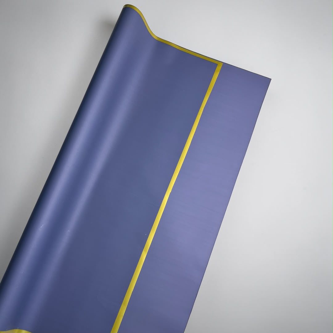 Papel Coreano Sólido Borde Dorado Azul Cielo 20 pliegos 57x56cm