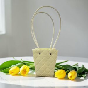 Cartera Trapecio S Textura Asa Crema